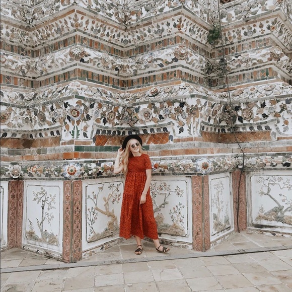 | M E E T  M E | - Picture 5 of 5